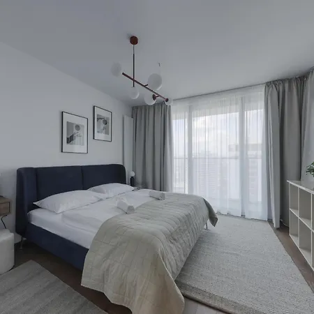 Апартаменты Eurovea Tower With Free Parking *