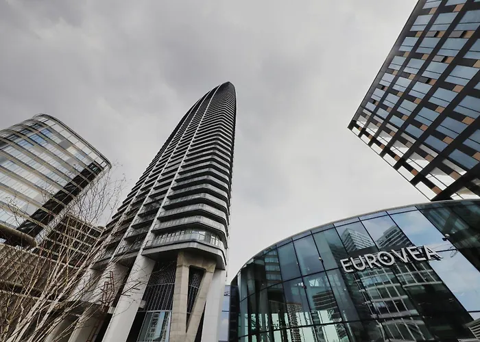 Appartement Eurovea Tower With Free Parking