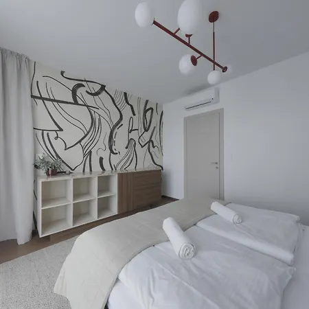 Eurovea Tower With Free Parking Appartamento *